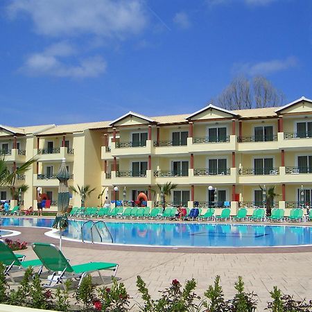 Damia Hotel Apts Сидари Екстериор снимка