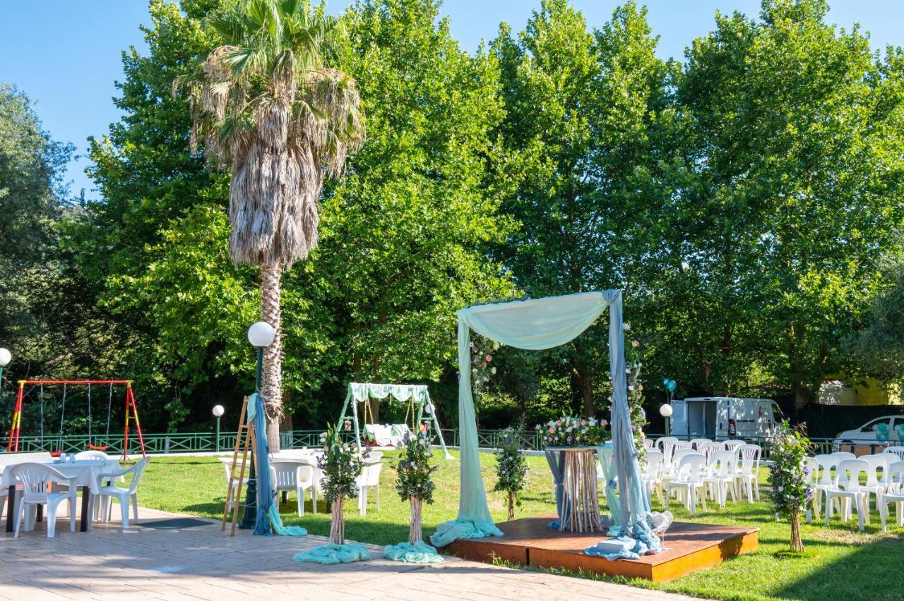 Damia Hotel Apts Сидари Екстериор снимка