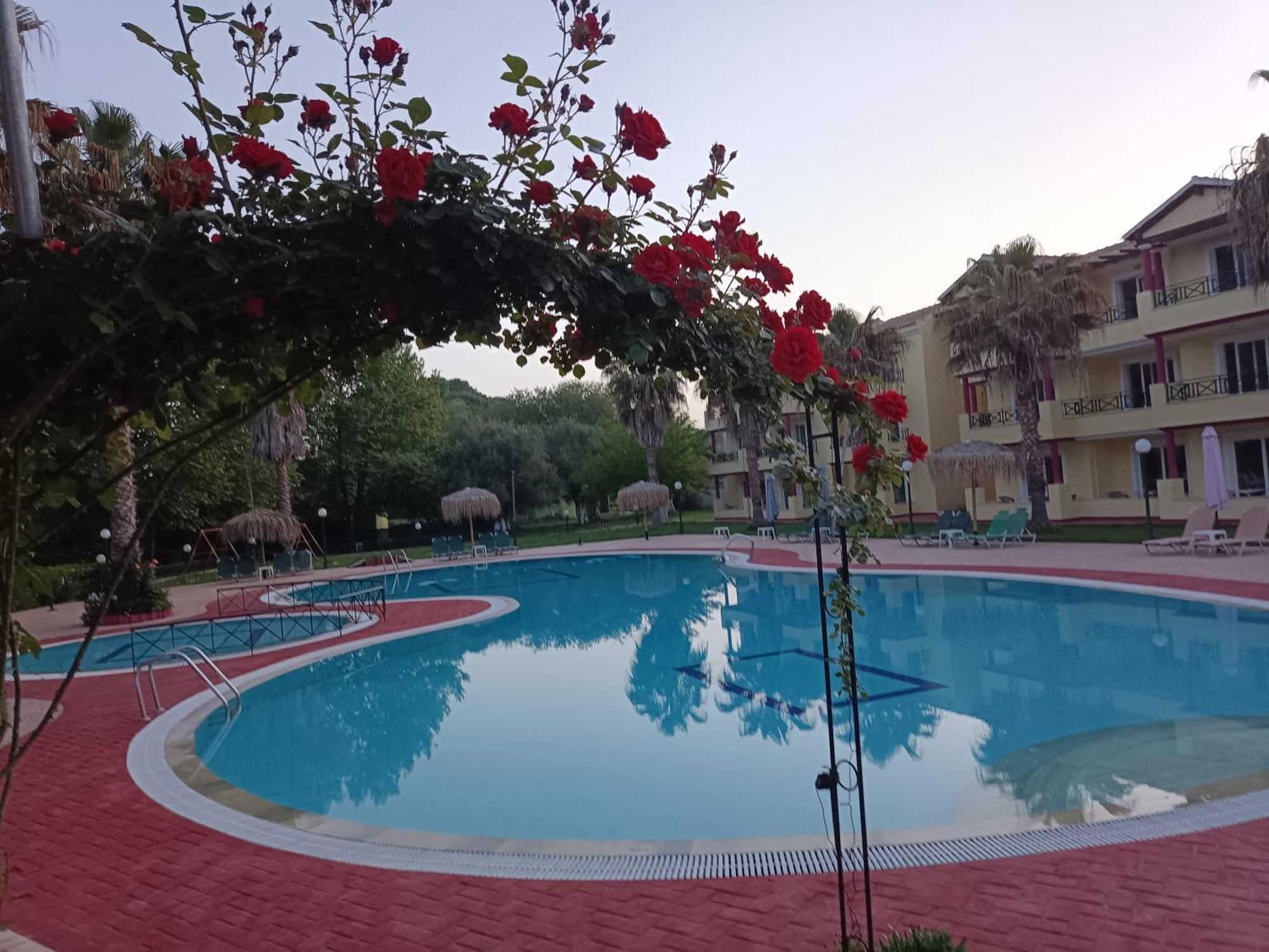Damia Hotel Apts Сидари Стая снимка