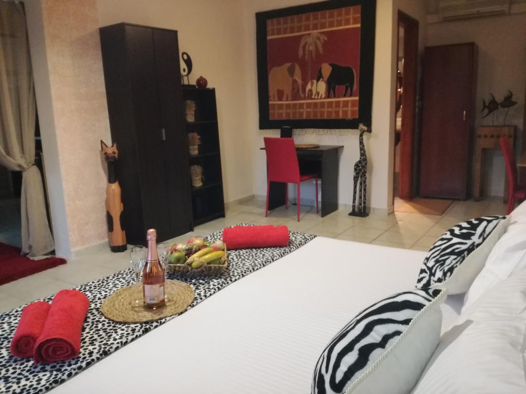 Damia Hotel Apts Сидари Екстериор снимка